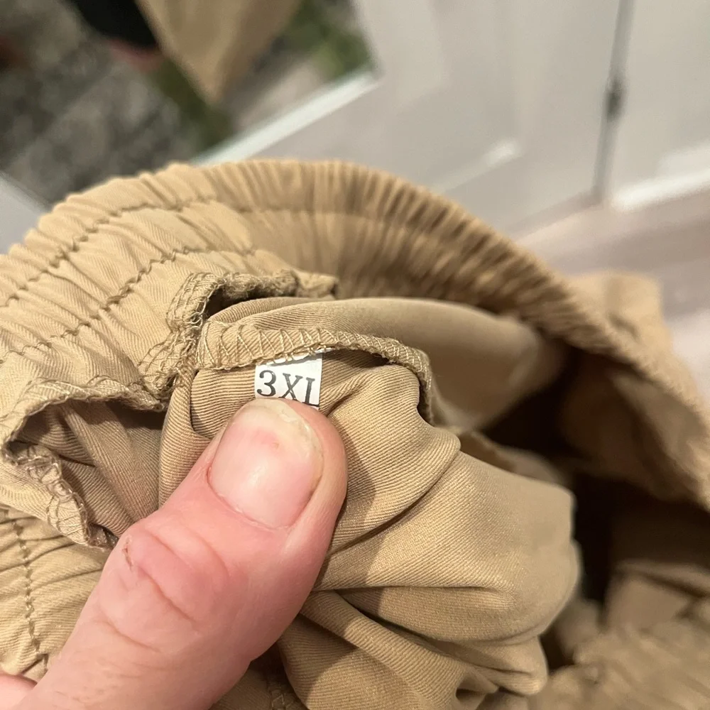 Shorts - Picture 4 of 4